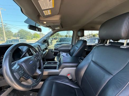 Used 2018 Ford F150 XLT w/ Equipment Group 302A Luxury AWD/4WD image 13