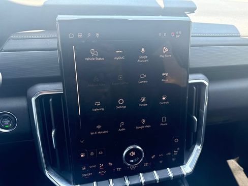 Used 2025 GMC Acadia Elevation FWD image 15