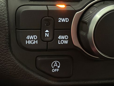 Used 2025 RAM 1500 Tradesman AWD/4WD image 31
