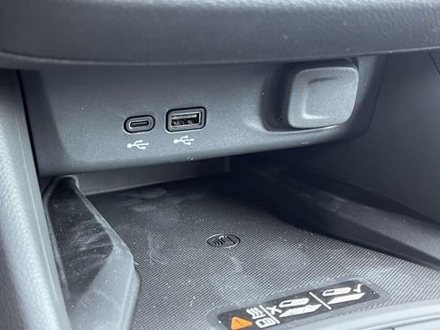 Used 2025 Buick Envista Preferred w/ Convenience I Package image 24