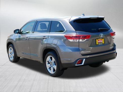 Used 2018 Toyota Highlander Limited AWD/4WD image 5