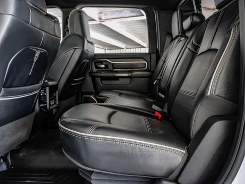 Used 2022 RAM 2500 Limited AWD/4WD image 38