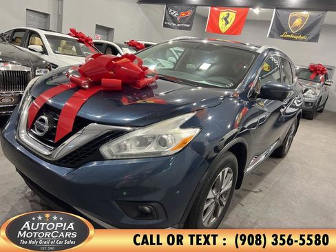 Used 2016 Nissan Murano S image 2