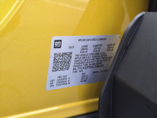 Used 2025 Chevrolet Trax ACTIV w/ Sunroof Package FWD image 24