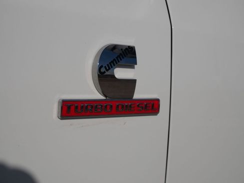 Used 2023 RAM 3500 Tradesman w/ Chrome Appearance Group AWD/4WD image 13