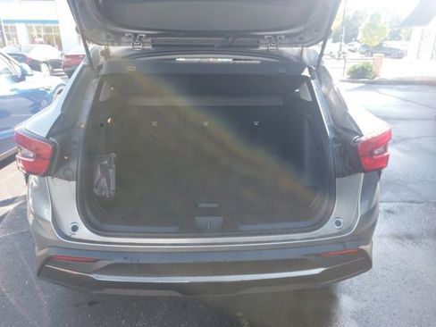 Used 2025 Chevrolet Trax ACTIV w/ Driver Confidence Package FWD image 6