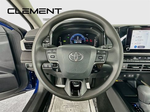 Used 2026 Toyota Camry LE FWD image 15