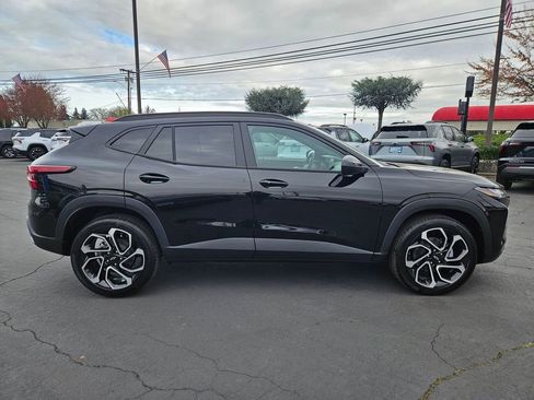 New 2026 Chevrolet Trax RS FWD image 7