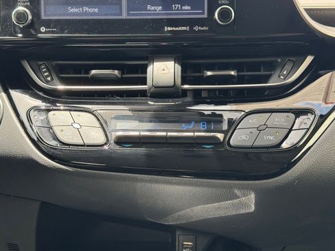 Certified 2020 Toyota C-HR Limited FWD image 38
