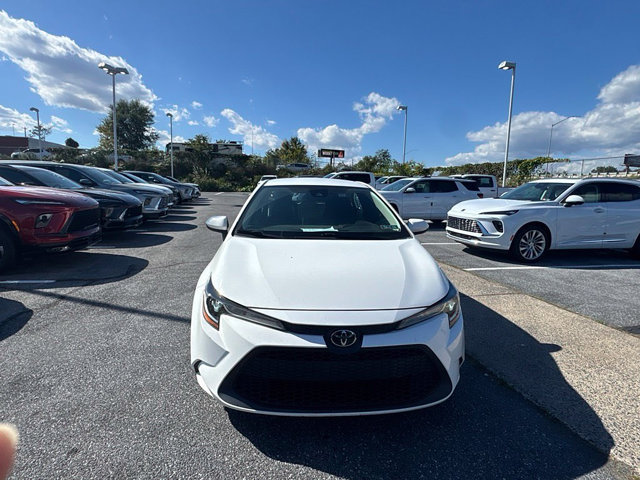 Used 2020 Toyota Corolla LE FWD image 9