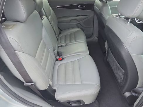 Used 2016 Kia Sorento EX AWD/4WD image 17