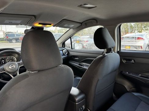 Used 2023 Nissan Versa SV image 22