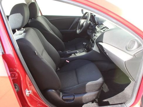 Used 2013 MAZDA MAZDA3 i Touring image 34