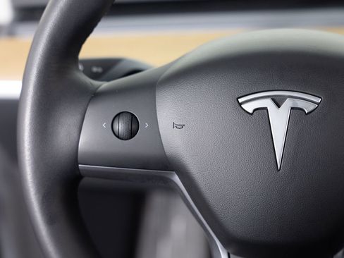 Used 2019 Tesla Model 3 Long Range image 34