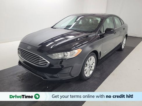 Used 2019 Ford Fusion SE FWD image 1