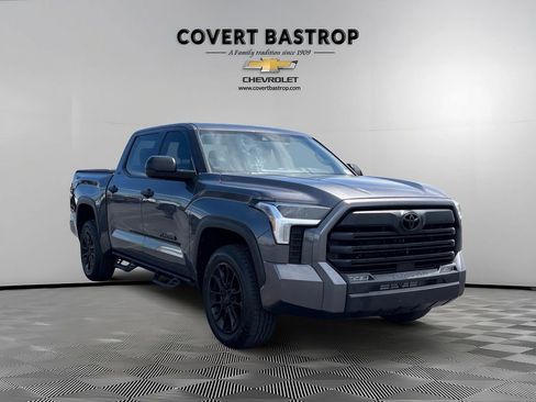 Used 2022 Toyota Tundra SR5 AWD/4WD image 6