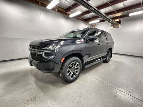Certified 2022 Chevrolet Tahoe Z71 w/ Luxury Package AWD/4WD image 1