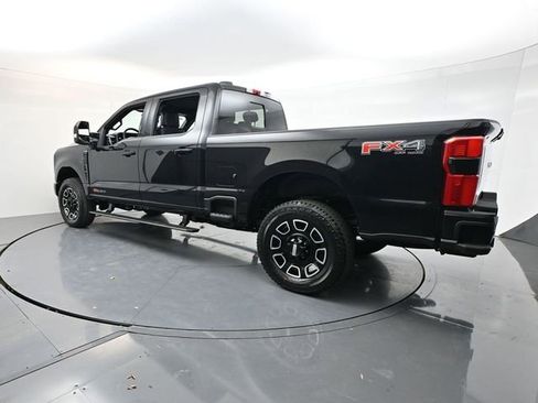 Used 2026 Ford F250 Platinum AWD/4WD image 5
