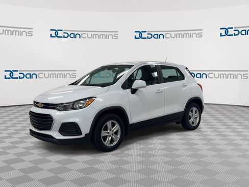 Used 2020 Chevrolet Trax LS image 4