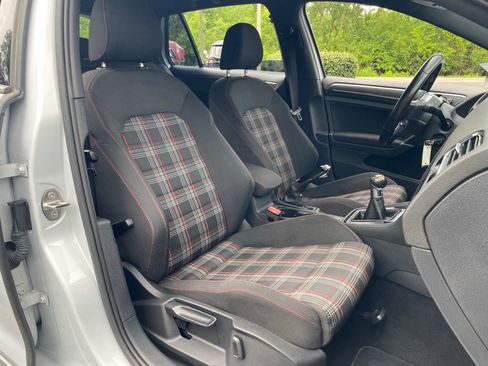 Used 2018 Volkswagen GTI S FWD image 42