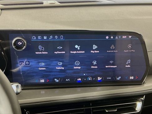 New 2026 Chevrolet Traverse LT image 15