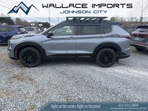New 2026 Mitsubishi Outlander AWD image 3