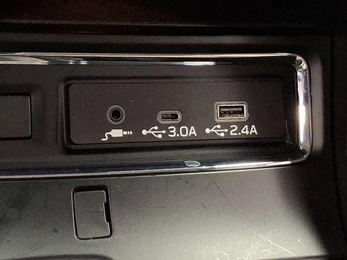Certified 2025 Subaru Ascent Premium AWD/4WD image 24