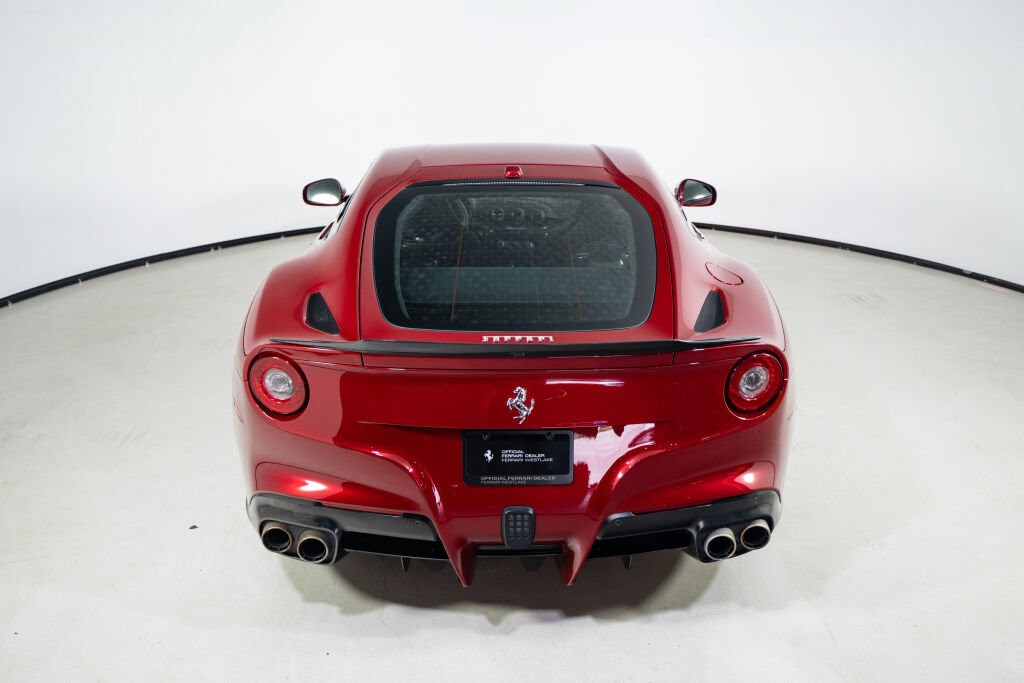 Used 2015 Ferrari F12 Berlinetta RWD image 12