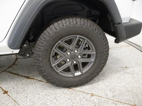 New 2026 Jeep Wrangler Unlimited Sport AWD/4WD image 17