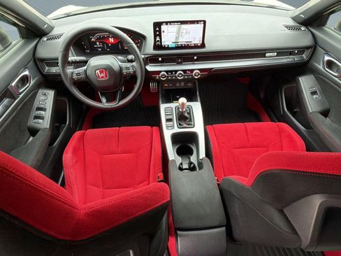 Used 2025 Honda Civic Type R image 17