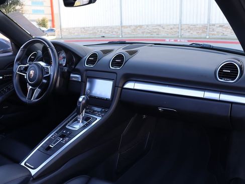Used 2017 Porsche 718 Boxster S image 14
