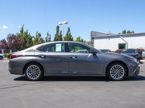 Used 2019 Lexus ES 350 Ultra Luxury image 8