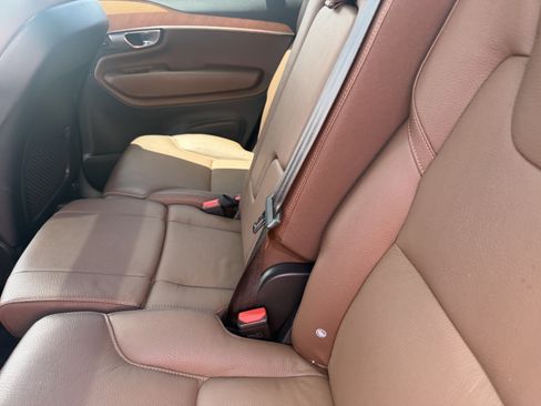 Certified 2023 Volvo XC90 B5 Plus w/ Protection Package Premier AWD/4WD image 16