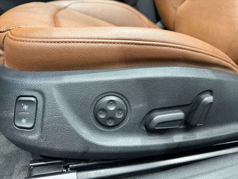 Used 2010 Audi A5 2.0T Premium image 45