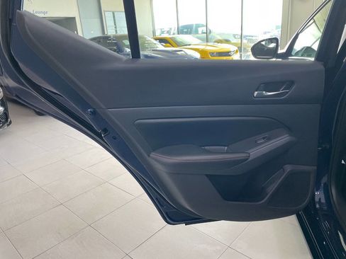 Used 2022 Nissan Altima 2.5 SR image 17