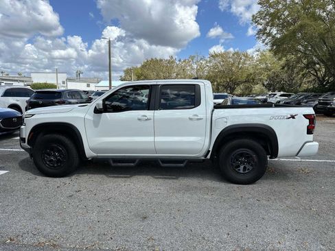 Used 2025 Nissan Frontier Pro-X image 3