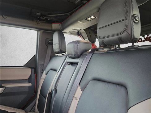 Used 2023 Ford Bronco Wildtrak image 19