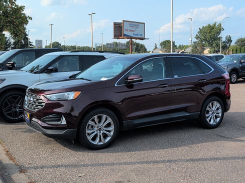 Certified 2024 Ford Edge Titanium AWD/4WD image 3