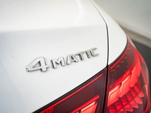 Used 2025 Mercedes-Benz C 300 4MATIC Sedan image 37