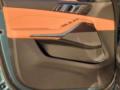 Used 2026 BMW X5 xDrive50e image 14