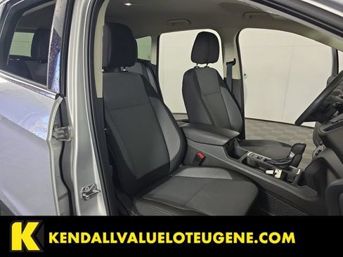 Used 2017 Ford Escape SE w/ Equipment Group 201A AWD/4WD image 20
