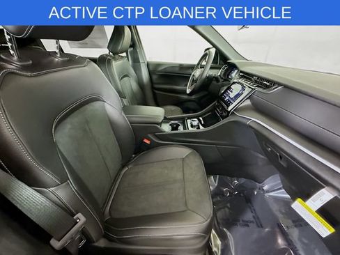 New 2025 Jeep Grand Cherokee L Altitude image 29