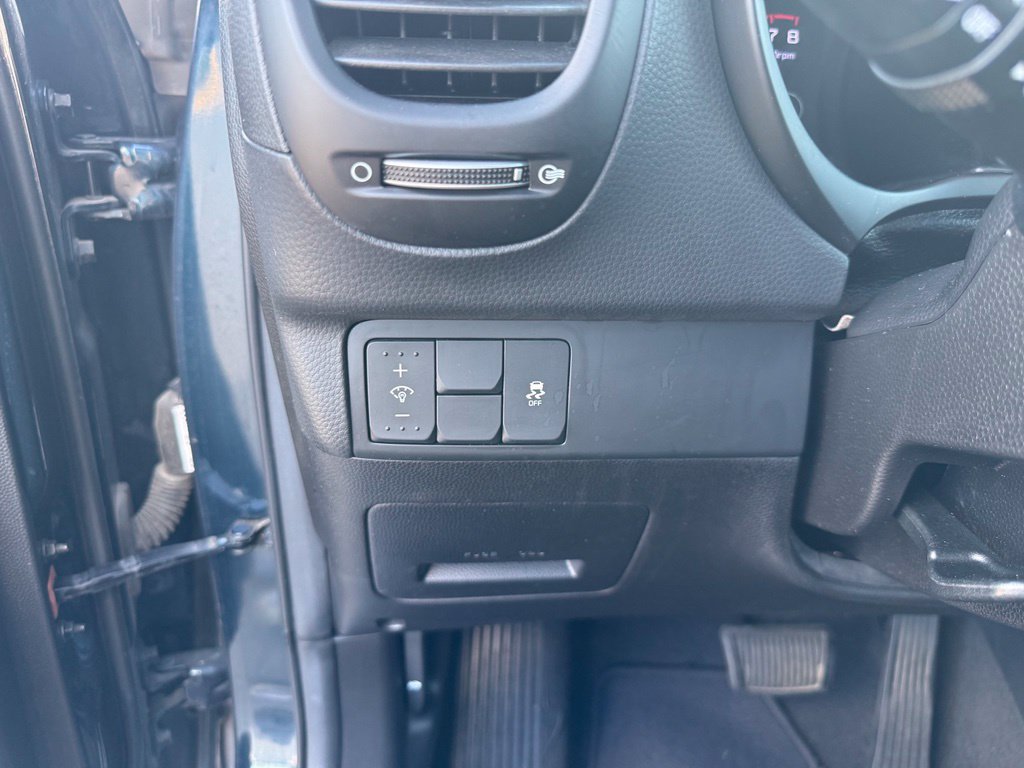 Used 2018 Kia Soul + FWD image 21