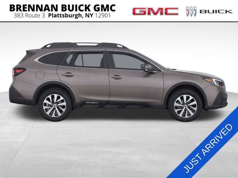 Used 2021 Subaru Outback Premium AWD/4WD image 6