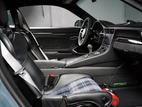 Used 2018 Porsche 911 GT3 RWD image 97