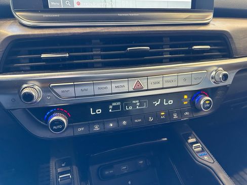 Used 2021 Kia Telluride SX image 24