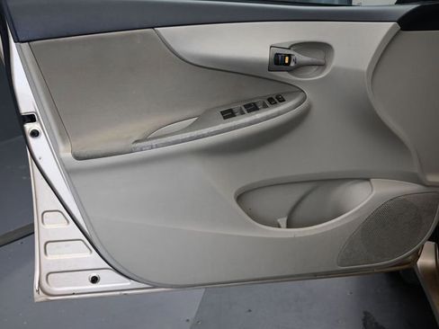 Used 2011 Toyota Corolla LE FWD image 20