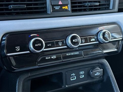 Certified 2023 Honda Pilot LX image 23