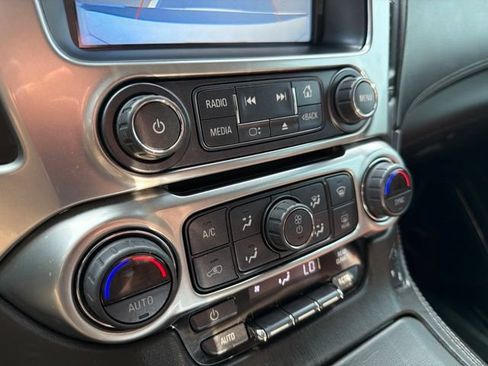 Used 2019 Chevrolet Tahoe Premier w/ Premier Plus Edition AWD/4WD image 22