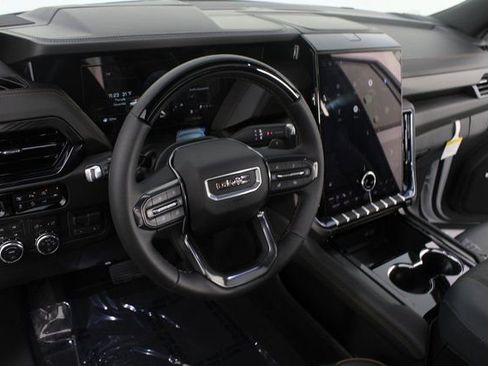 New 2026 GMC Yukon XL AT4 w/ AT4 Premium Plus Package image 11